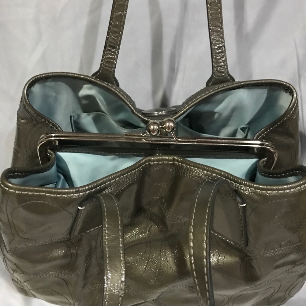 Coach Gray Patent Leather Kisslock Satchel Bag F15658 - Picture 8 of 16